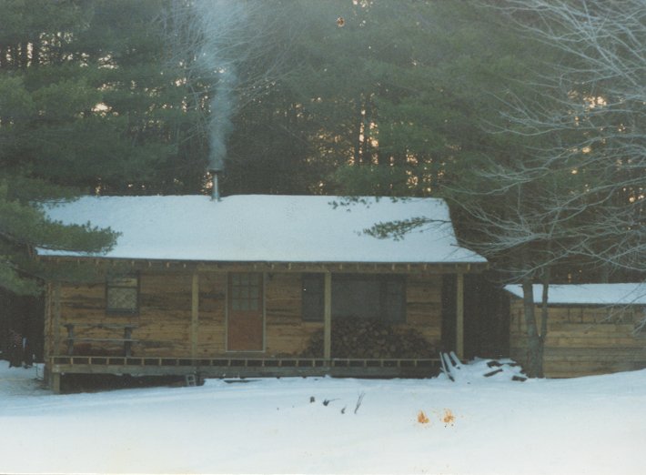 cabin_in_winter