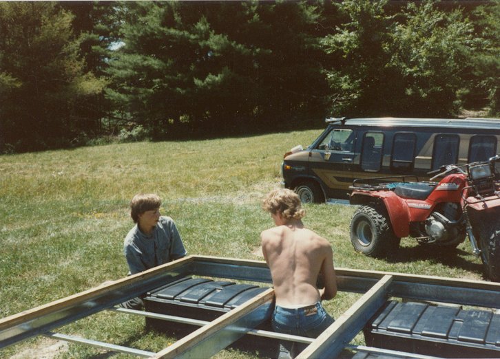 building_float_1986
