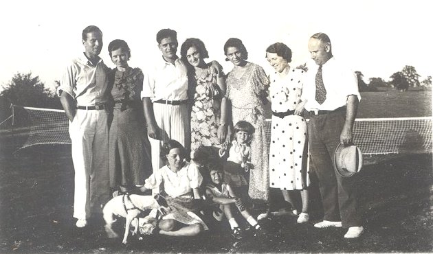 erwin and clara with family2