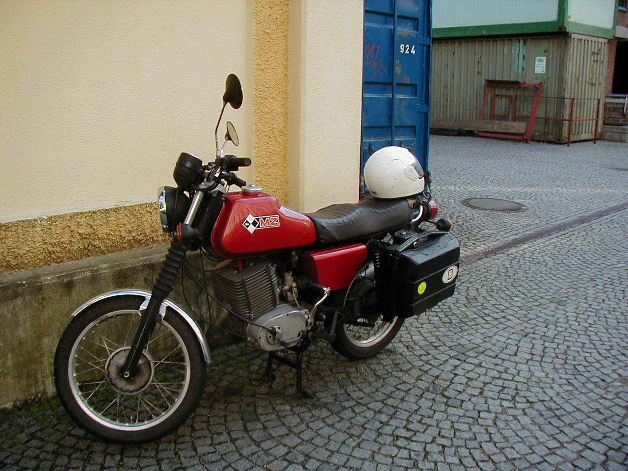 24-2_stroke_motorcycle-munchen(munich).jpg