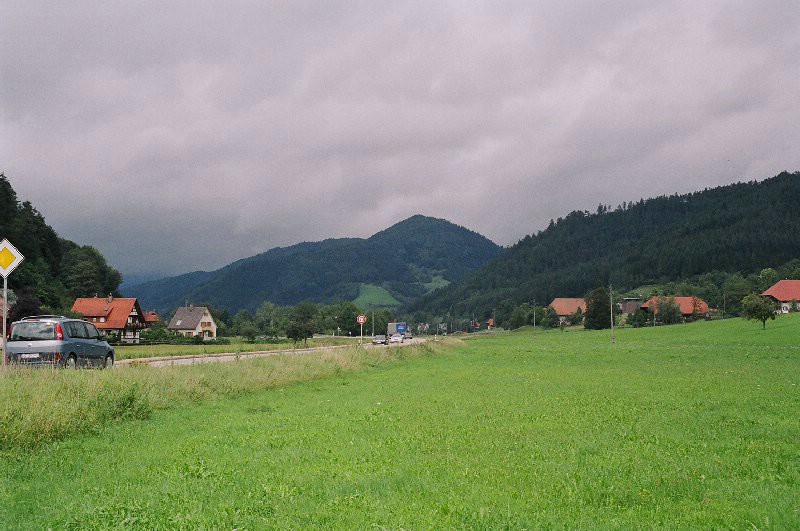 330-schwarzwald-farmland-1.jpg