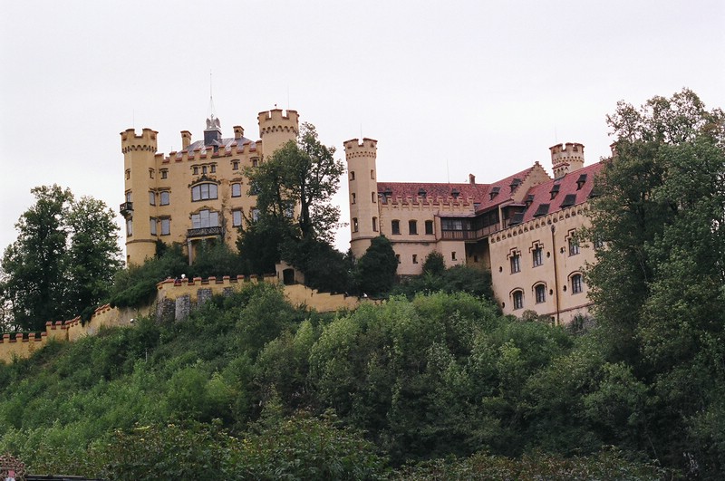 165-small_castle_near_neuschwanstein.jpg
